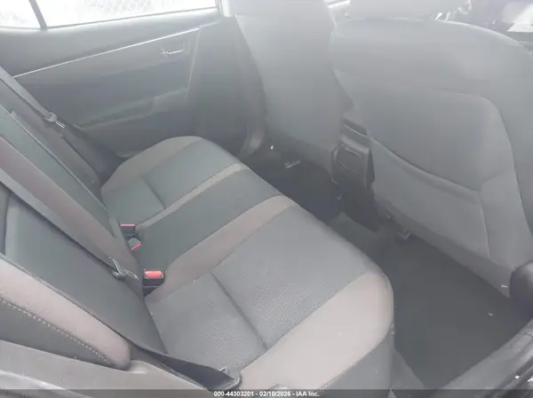 5YFBURHE7HP737733 2017 TOYOTA COROLLA - Image 8