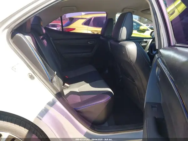5YFBURHE7JP738399 2018 TOYOTA COROLLA - Image 8
