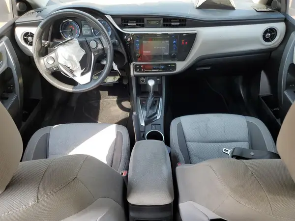 5YFBURHE7JP740234 2018 TOYOTA COROLLA - Image 8
