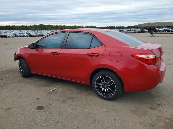 5YFBURHE7JP740606 2018 TOYOTA COROLLA - Image 2