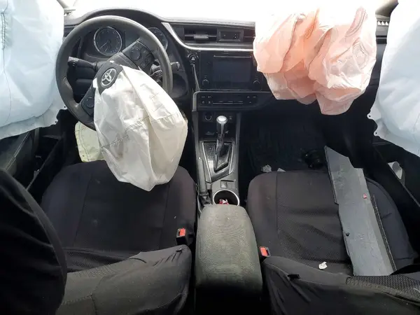 5YFBURHE7JP740606 2018 TOYOTA COROLLA - Image 8