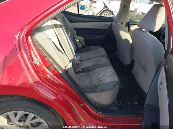 5YFBURHE7JP740864 2018 TOYOTA COROLLA - Image 8