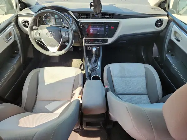 5YFBURHE7JP744476 2018 TOYOTA COROLLA - Image 8