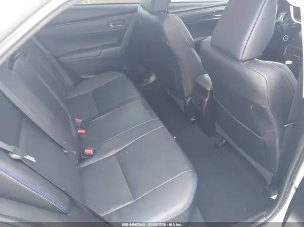 5YFBURHE7JP749743 2018 TOYOTA COROLLA - Image 8