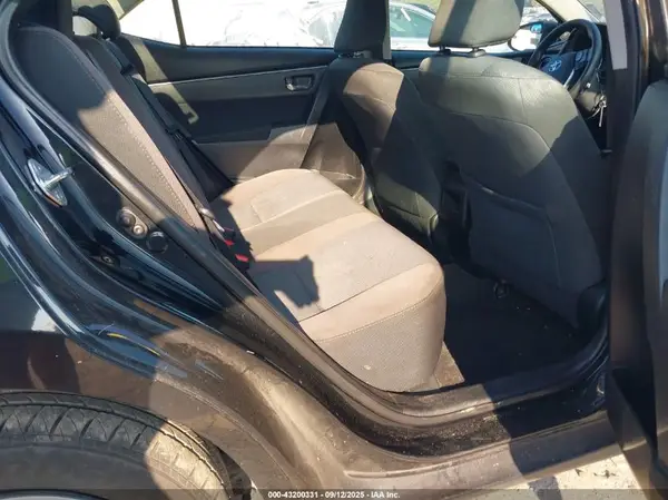 5YFBURHE7JP751377 2018 TOYOTA COROLLA - Image 8