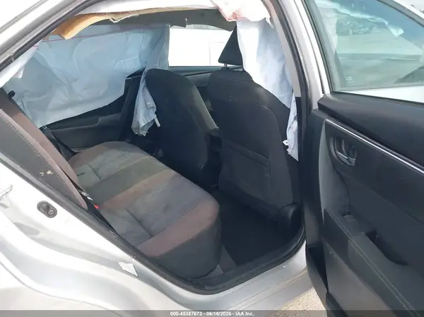 5YFBURHE7JP752111 2018 TOYOTA COROLLA - Image 8