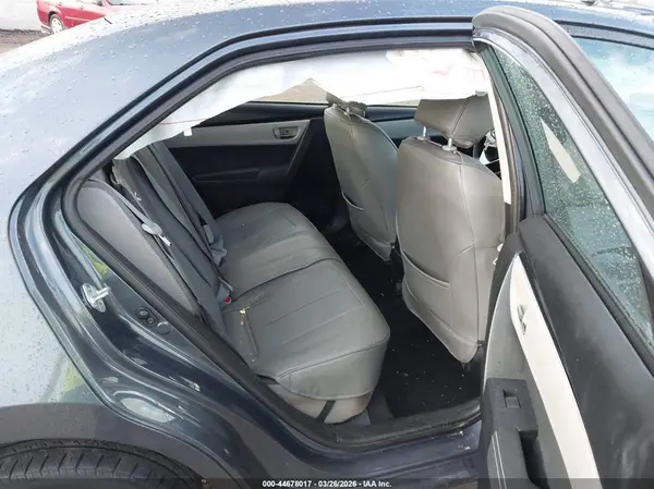 5YFBURHE7JP752853 2018 TOYOTA COROLLA - Image 8