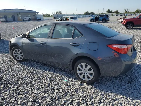 5YFBURHE7JP754781 2018 TOYOTA COROLLA - Image 2