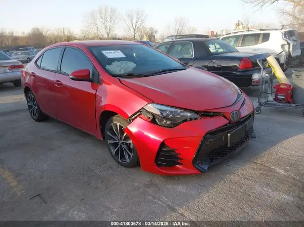 5YFBURHE7JP759852 2018 TOYOTA COROLLA - Image 1