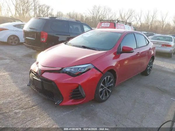 5YFBURHE7JP759852 2018 TOYOTA COROLLA - Image 2