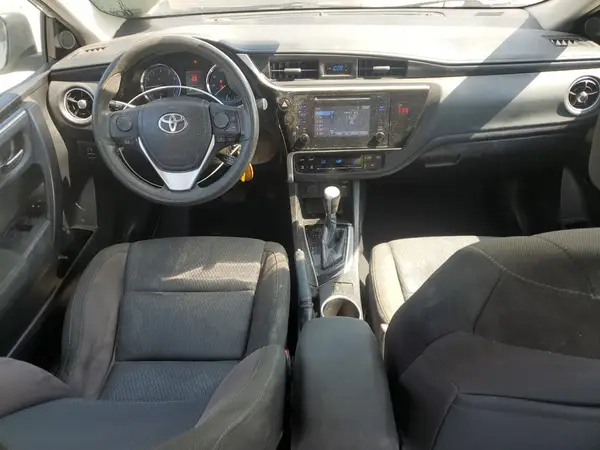 5YFBURHE7JP760161 2018 TOYOTA COROLLA - Image 8