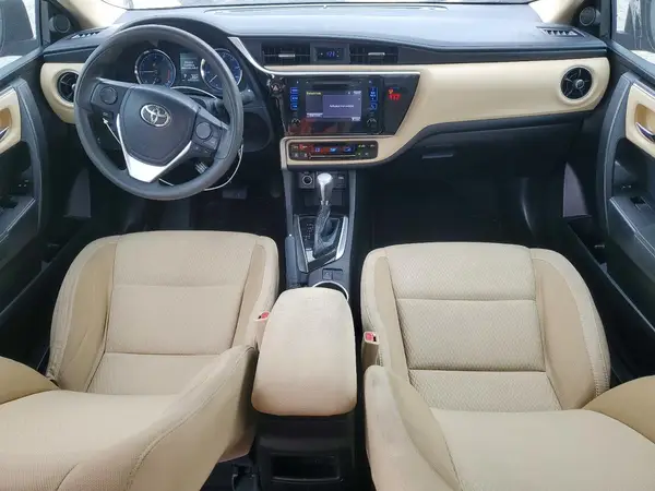 5YFBURHE7JP761147 2018 TOYOTA COROLLA - Image 8