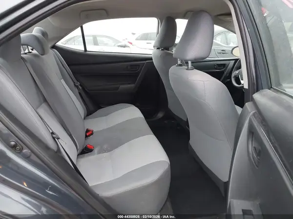 5YFBURHE7JP762508 2018 TOYOTA COROLLA - Image 8