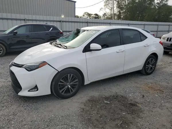 5YFBURHE7JP765733 2018 TOYOTA COROLLA - Image 1