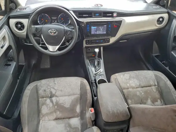 5YFBURHE7JP766753 2018 TOYOTA COROLLA - Image 8