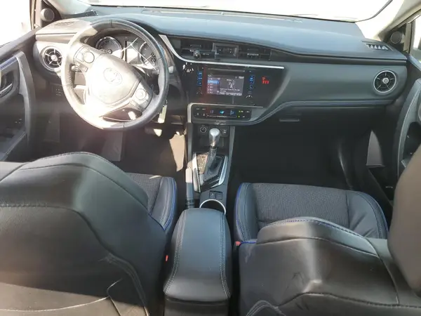 5YFBURHE7JP767045 2018 TOYOTA COROLLA - Image 8