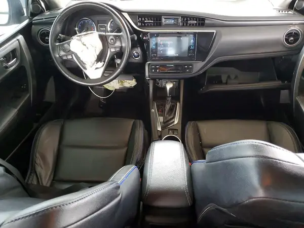 5YFBURHE7JP767496 2018 TOYOTA COROLLA - Image 8