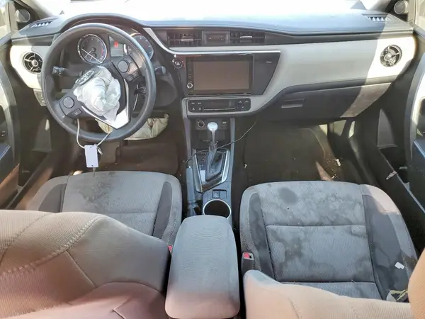 5YFBURHE7JP767997 2018 TOYOTA COROLLA - Image 8