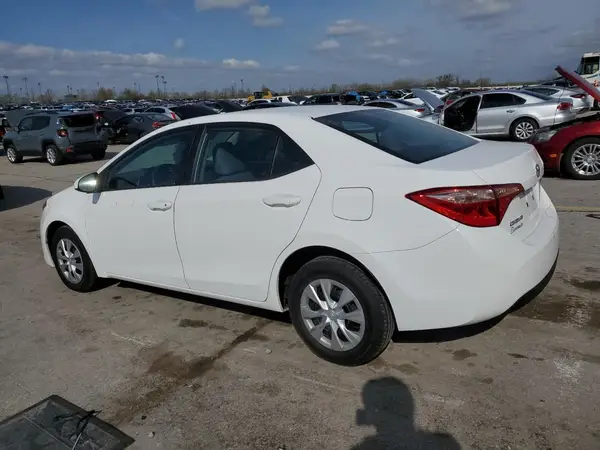 5YFBURHE7JP768776 2018 TOYOTA COROLLA - Image 2