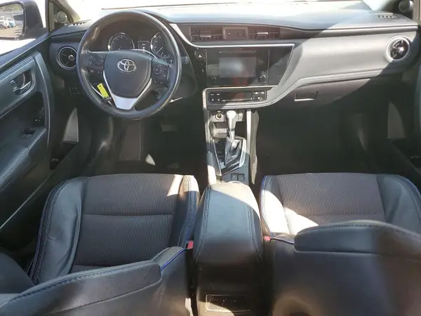5YFBURHE7JP769488 2018 TOYOTA COROLLA - Image 8