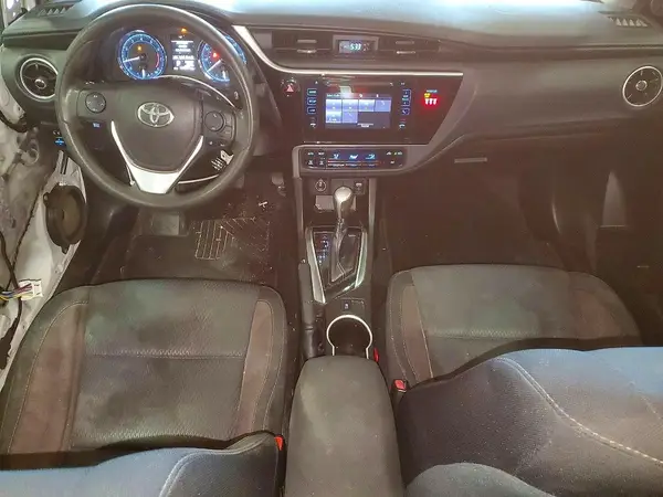 5YFBURHE7JP775484 2018 TOYOTA COROLLA - Image 8
