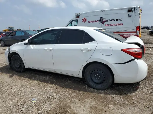 5YFBURHE7JP782421 2018 TOYOTA COROLLA - Image 2