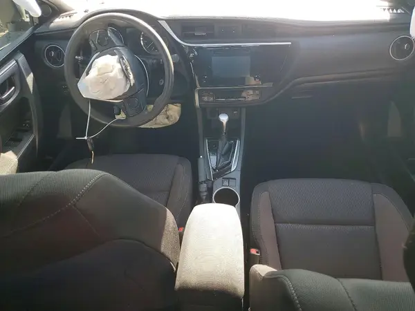 5YFBURHE7JP783181 2018 TOYOTA COROLLA - Image 8
