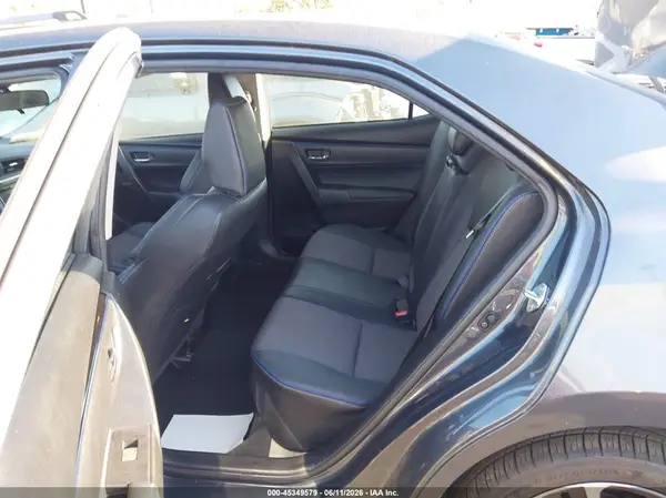 5YFBURHE7JP783715 2018 TOYOTA COROLLA - Image 8