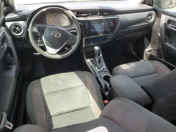 5YFBURHE7JP785738 2018 TOYOTA COROLLA - Image 8