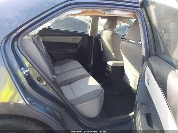5YFBURHE7JP793662 2018 TOYOTA COROLLA - Image 8