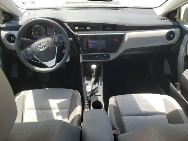 5YFBURHE7JP793774 2018 TOYOTA COROLLA - Image 8