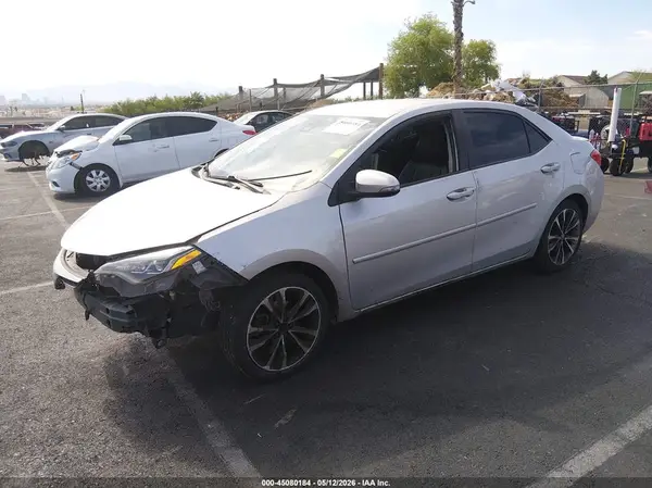 5YFBURHE7JP798909 2018 TOYOTA COROLLA - Image 2