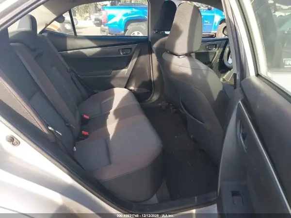 5YFBURHE7JP800402 2018 TOYOTA COROLLA - Image 8