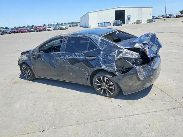 5YFBURHE7JP805518 2018 TOYOTA COROLLA - Image 2