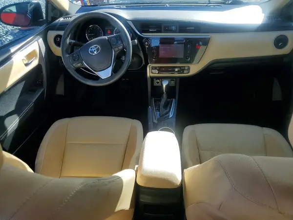 5YFBURHE7JP808600 2018 TOYOTA COROLLA - Image 8