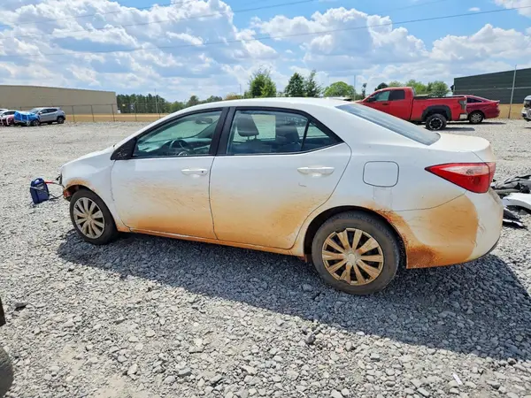 5YFBURHE7JP808743 2018 TOYOTA COROLLA - Image 2