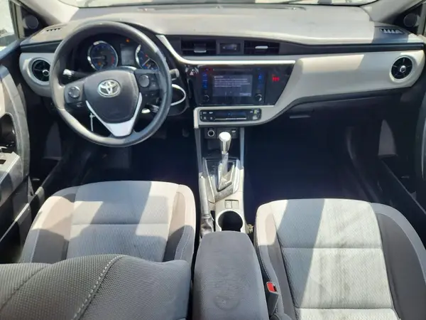 5YFBURHE7JP808743 2018 TOYOTA COROLLA - Image 8