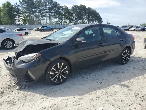 5YFBURHE7JP810380 2018 TOYOTA COROLLA - Image 1