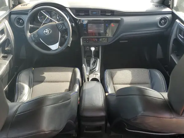 5YFBURHE7JP810380 2018 TOYOTA COROLLA - Image 8