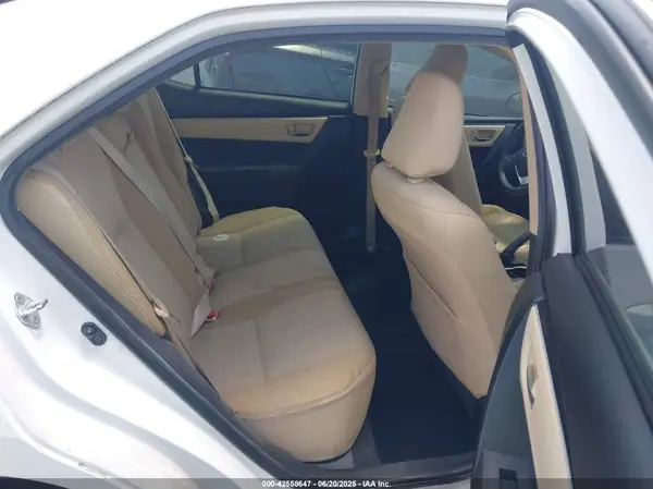5YFBURHE7JP810444 2018 TOYOTA COROLLA - Image 8