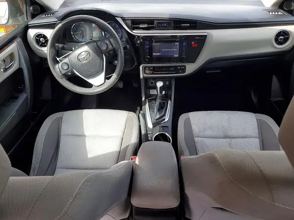 5YFBURHE7JP810542 2018 TOYOTA COROLLA - Image 8