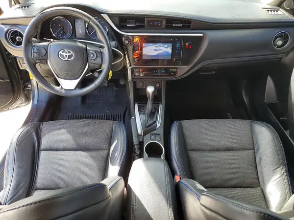 5YFBURHE7JP811769 2018 TOYOTA COROLLA - Image 8