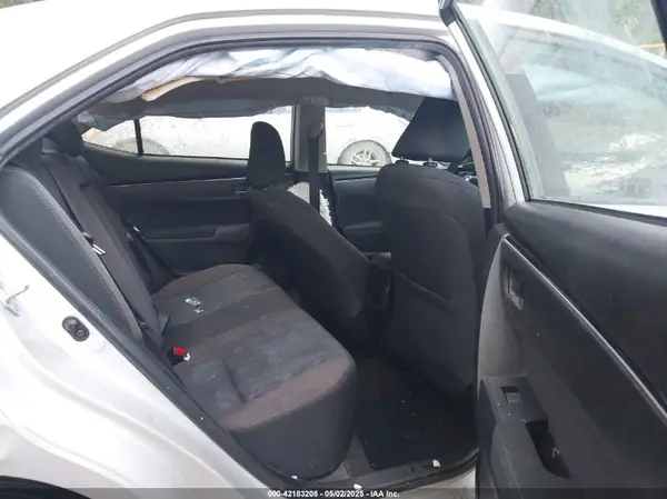 5YFBURHE7JP812470 2018 TOYOTA COROLLA - Image 8