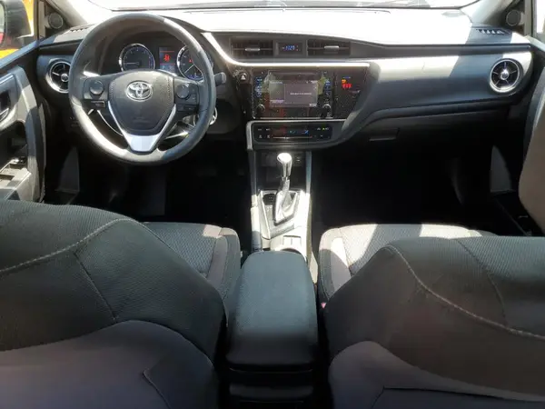 5YFBURHE7JP812694 2018 TOYOTA COROLLA - Image 8