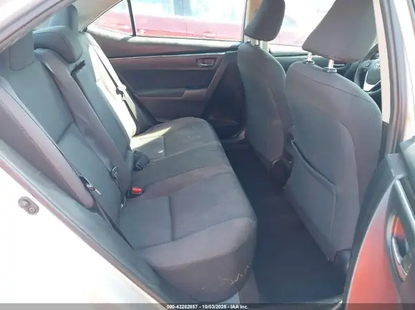 5YFBURHE7JP817488 2018 TOYOTA COROLLA - Image 8