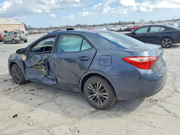 5YFBURHE7JP818186 2018 TOYOTA COROLLA - Image 2