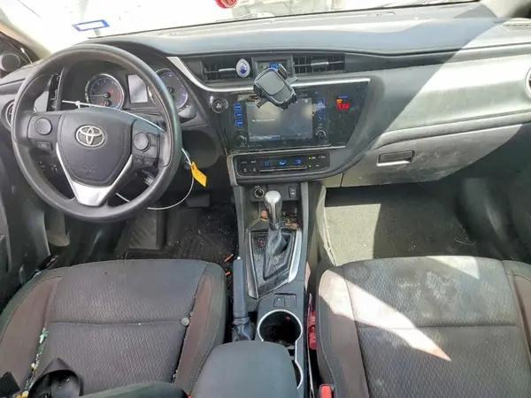 5YFBURHE7JP818186 2018 TOYOTA COROLLA - Image 8