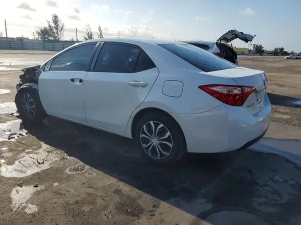 5YFBURHE7JP818219 2018 TOYOTA COROLLA - Image 2