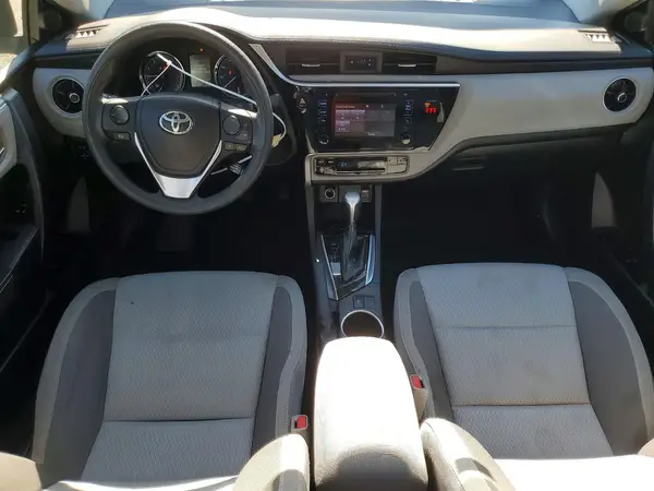 5YFBURHE7JP819709 2018 TOYOTA COROLLA - Image 8