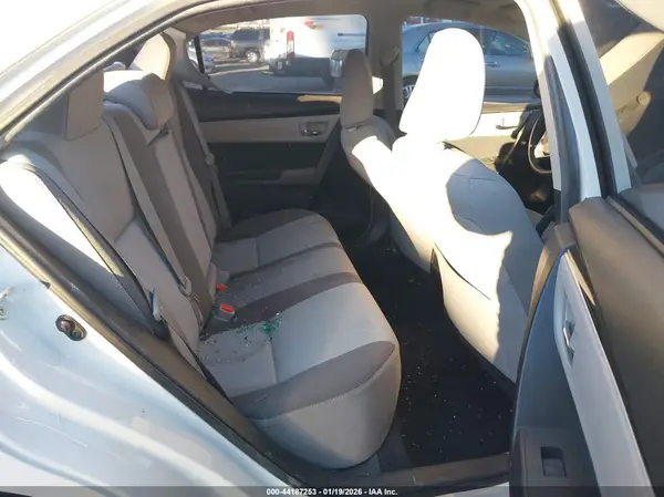 5YFBURHE7JP824439 2018 TOYOTA COROLLA - Image 8